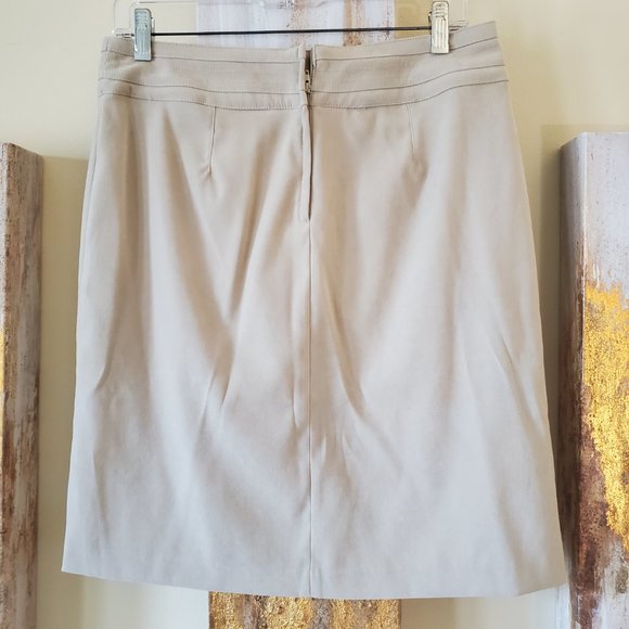 H&M Women's Tan Split Hem Mini Skirt SZ 10 - Picture 3 of 8
